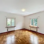 Maison de 550 m² avec 4 chambre(s) en location à Auderghem