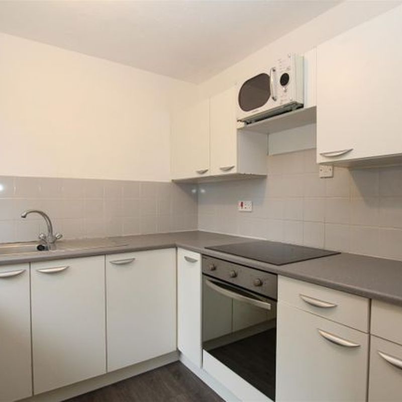 Flat to rent in Robinson Avenue, Goffs Oak, Waltham Cross EN7