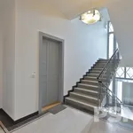 Pronajměte si 3 ložnic/e byt o rozloze 117 m² v Prague