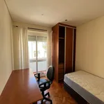 Rent 3 bedroom apartment in Lisbon