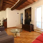 Affitto 3 camera appartamento di 85 m² in Siena