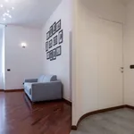 Rent 1 bedroom apartment of 65 m² in milan