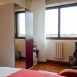 Rent a room of 107 m² in rome