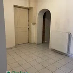 Appartement de 9635 m² avec 3 chambre(s) en location à LYON