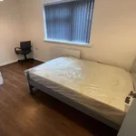 Rent 8 bedroom house in East Midlands