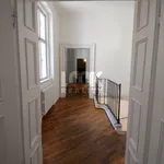 Rent 4 bedroom apartment of 174 m² in Praha 1