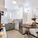 Appartement de 70 m² avec 3 chambre(s) en location à Paris