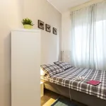 Rent a room in milan