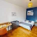 Rent a room in paris