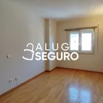 Rent 3 bedroom apartment of 125 m² in Lisboa