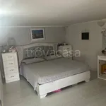 Rent 1 bedroom apartment of 30 m² in Napoli