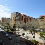 Rent 5 bedroom apartment in Valencia