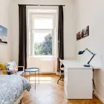 Rent a room of 92 m² in prague