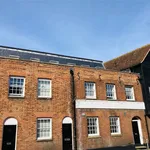 Rent 2 bedroom flat in Kent