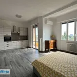 Rent 2 bedroom apartment of 55 m² in Milan