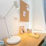 Rent 4 bedroom apartment of 80 m² in Milan