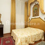 Rent 1 bedroom apartment of 50 m² in Florence