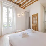 Appartement de 474 m² avec 1 chambre(s) en location à Paris