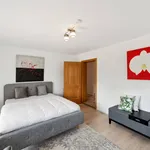 Miete 2 Schlafzimmer wohnung von 130 m² in Karlsruhe