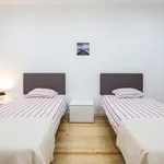 Rent 3 bedroom apartment in Lisbon