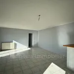 Appartement de 65 m² avec 1 chambre(s) en location à Tonneins