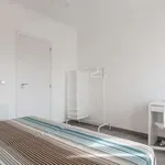 Rent a room in lisbon