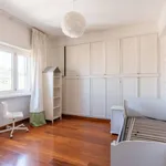 Rent 5 bedroom house of 233 m² in Rome