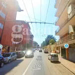 Affitto 2 camera appartamento di 75 m² in Napoli