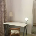 Rent a room in lisbon