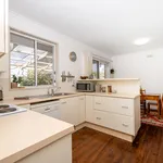 Rent 3 bedroom house in Narrabundah