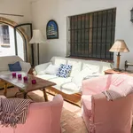 Rent 4 bedroom house in Alicante']