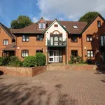 Flat to rent in Woking, Surrey GU22