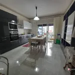 Rent 4 bedroom apartment of 110 m² in Messina