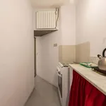 Rent 4 bedroom apartment of 140 m² in Florence