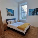 Rent 2 bedroom flat in Aberdeen