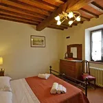 Rent 11 bedroom apartment of 240 m² in Cortona