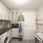 Rent a room of 160 m² in Madrid