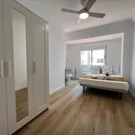 Rent 4 bedroom apartment in Valencia