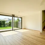 Rent 4 bedroom house of 250 m² in Waterloo