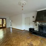 Huur 3 slaapkamer huis van 175 m² in Halle