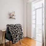 Rent a room in lisbon