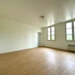 Rent 3 bedroom apartment of 76 m² in Pierrefonds