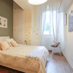 Rent 2 bedroom apartment of 89 m² in Florence