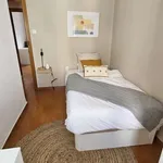 Rent a room of 90 m² in valencia