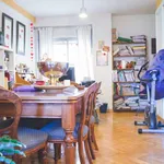 Rent a room of 100 m² in madrid