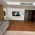 Rent 4 bedroom house of 294 m² in Bangkok