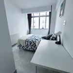 Rent 4 bedroom apartment in Bilbao