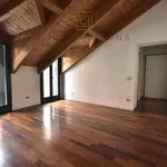 Rent 4 bedroom apartment of 135 m² in Milano