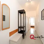 Rent 1 bedroom apartment of 31 m² in Prague