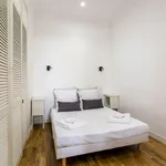 Appartement de 340 m² avec 1 chambre(s) en location à Lyon